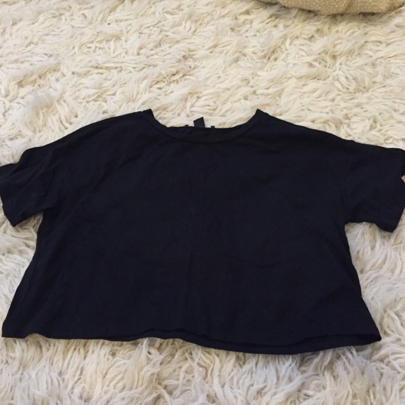 Forever 21 cropped black pocket tee