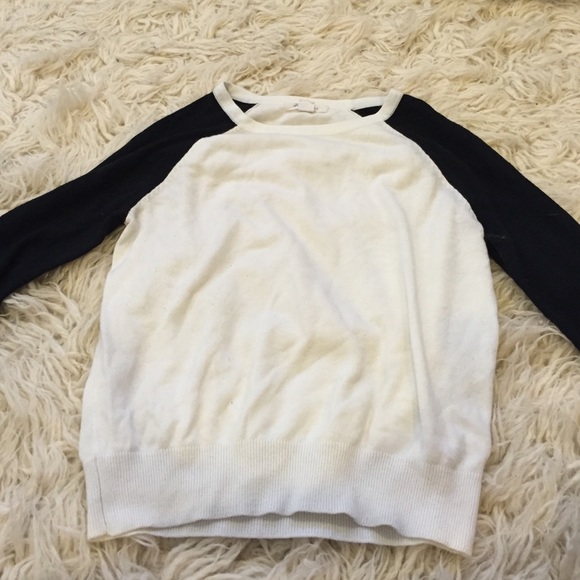 Forever 21 black and white sweater