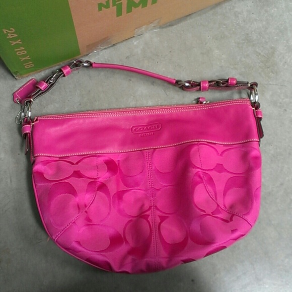 Coach fushia bag