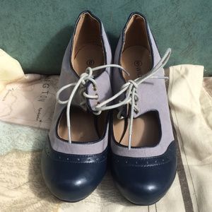 Navy and gray wingtip oxford heels 6