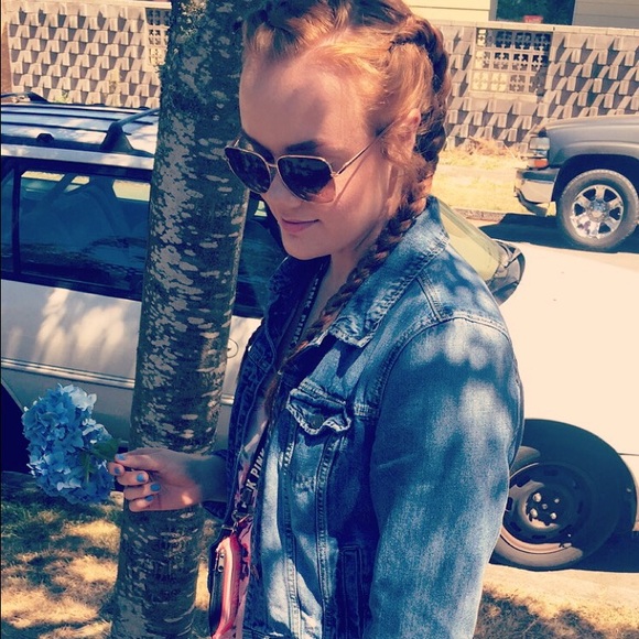 Meet your Posher, Mckayla