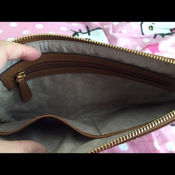 Michael Kors Quilted Large Clutch - Picture 3 of 4