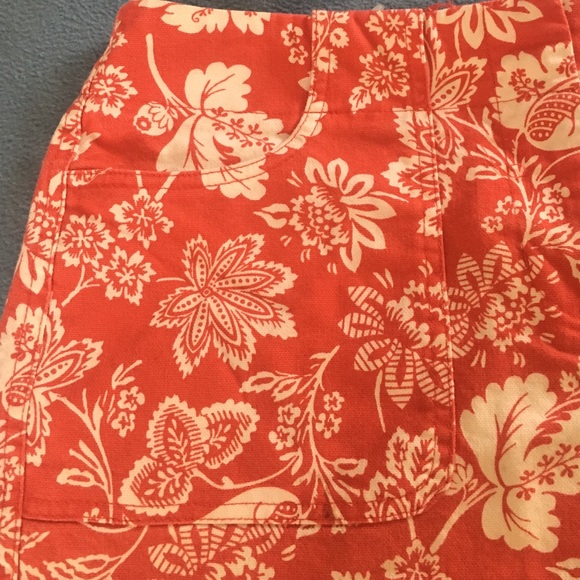 Red flower pattern mini - Picture 2 of 4