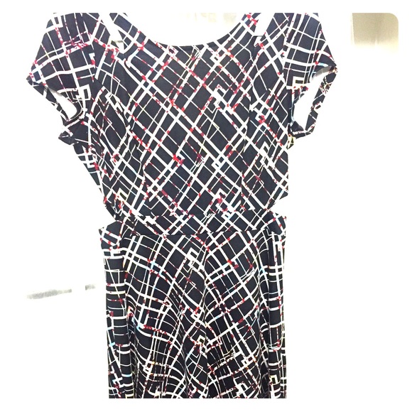 Cute pattern party dress with cutouts on the sides