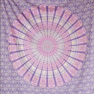 Plum & bow medallion tapestry