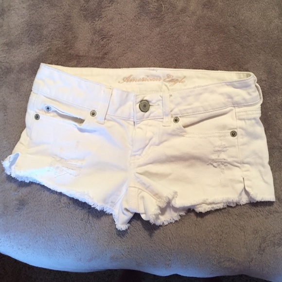 American Eagle white shorts - Picture 1 of 4