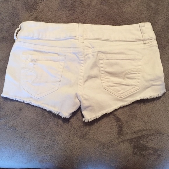 American Eagle white shorts - Picture 4 of 4