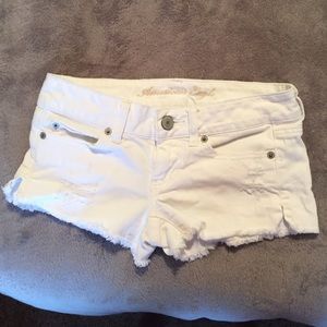 American Eagle white shorts