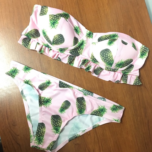 ๐Pineapple Express. Bandeau Bikini๐๐HP!๐ - Picture 2 of 4