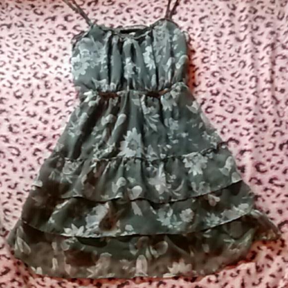 🌻FINAL SALE🌻 ⭐American Eagle⭐ Floral Print Dress