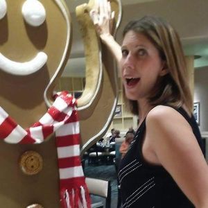 Meet your Posher, Carrie