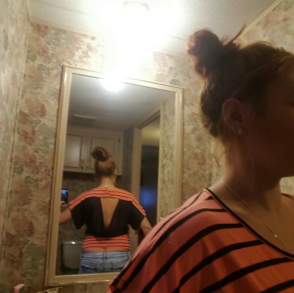 NWOT, SEXY BLOUSE, beautiful blouse. SheerIN BACK! - Picture 2 of 2