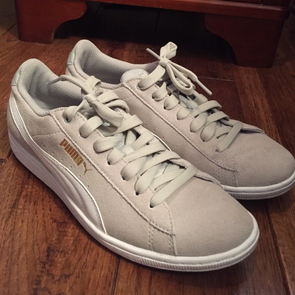 Puma grey sneaker