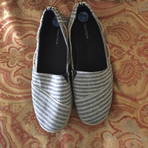 Nautical slip ons - Picture 3 of 3
