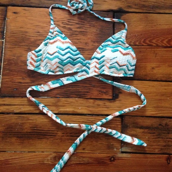 Roxy Other - SOLD Roxy wrap bikini top