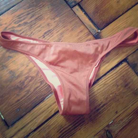 SOLD VS bikini cheeky bottom