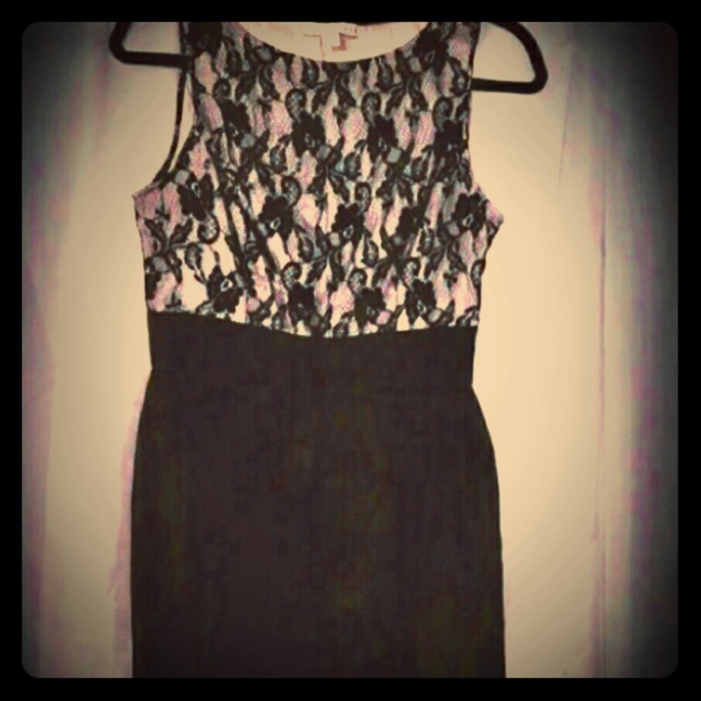 NWOT Forever 21 Floral Lace Black/Taupe Dress