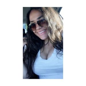 Meet your Posher, Griselda