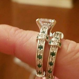 .925 Sterling Silver Emerald ring set, NWT, Size 7