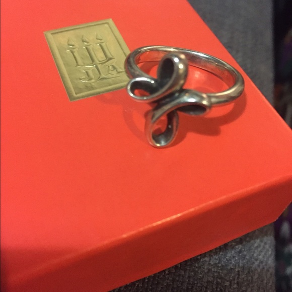 James Avery cross ring