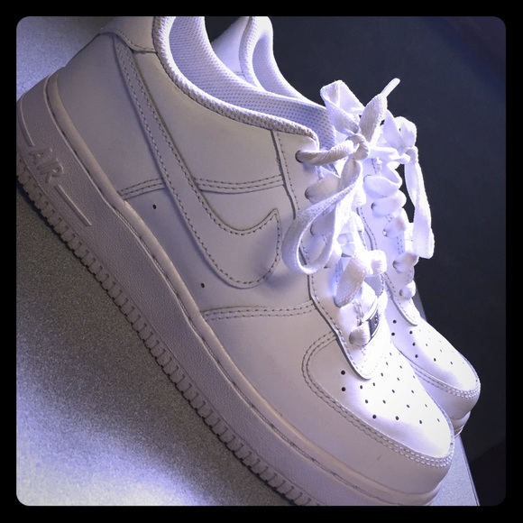 Nike Shoes - Nike Air Force 1 (Low) great condition!! Reduced!!