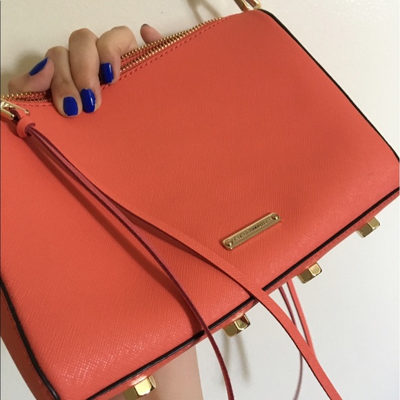 Rebecca Minkoff 'Avery' Crossbody Bag - Picture 4 of 5