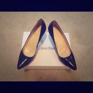 ✨SALE✨ NWT Calvin Klein Black Patten Leather Pumps