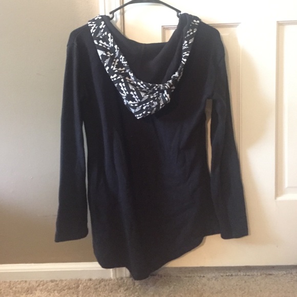 pullover - Picture 2 of 2