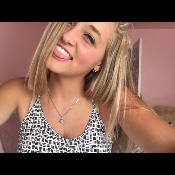 Meet your Posher, Catherine - Picture 1 of 1