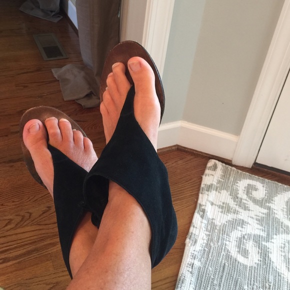 Dolce Vita black suede sandal