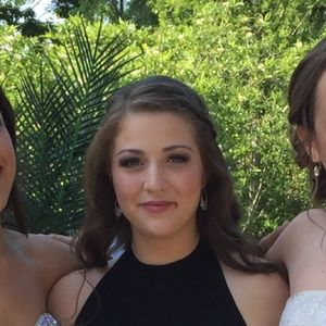 Meet your Posher, Sophia