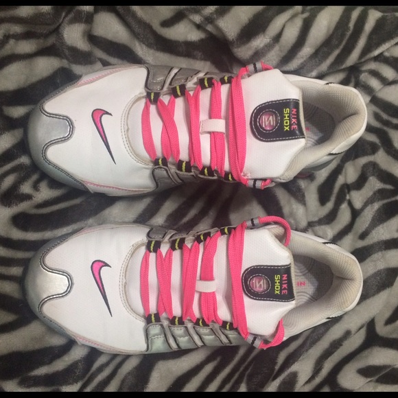 Womens Nike shox