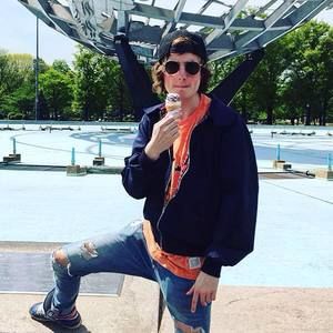 Meet your Posher, Pierce