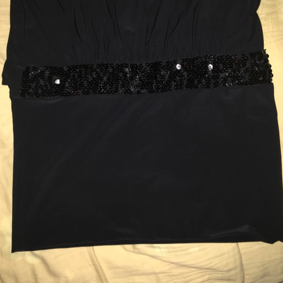 Selling top - Picture 3 of 4