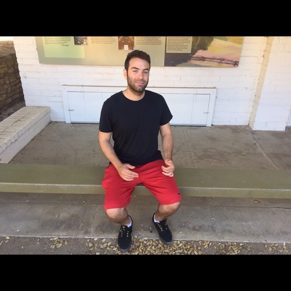 Meet your Posher, Philip - Picture 1 of 1