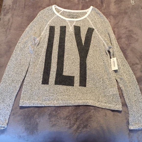 Bethany Mota "ILY" sweater - Picture 1 of 3