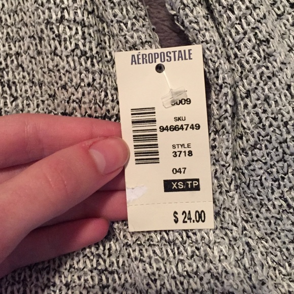 Bethany Mota "ILY" sweater - Picture 2 of 3