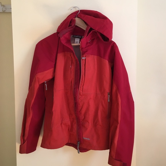 Patagonia used shell jacket XS red