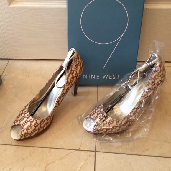 New Nine West pumps