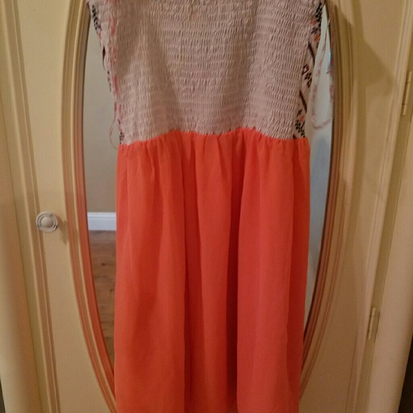 Super Fun Summer Vacation Dress! - Picture 4 of 4
