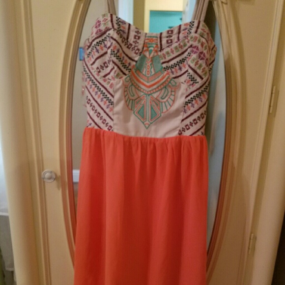 Super Fun Summer Vacation Dress! - Picture 2 of 4