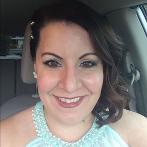 Meet your Posher, Kendra