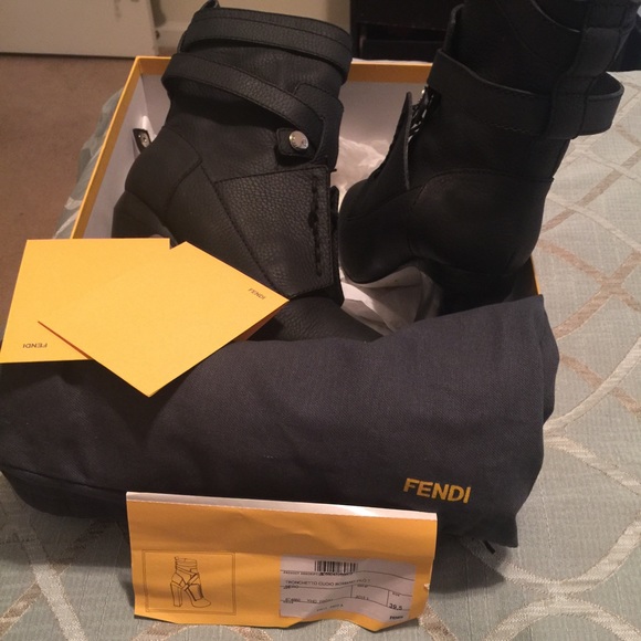 Gorgeous authentic Fendi Boots