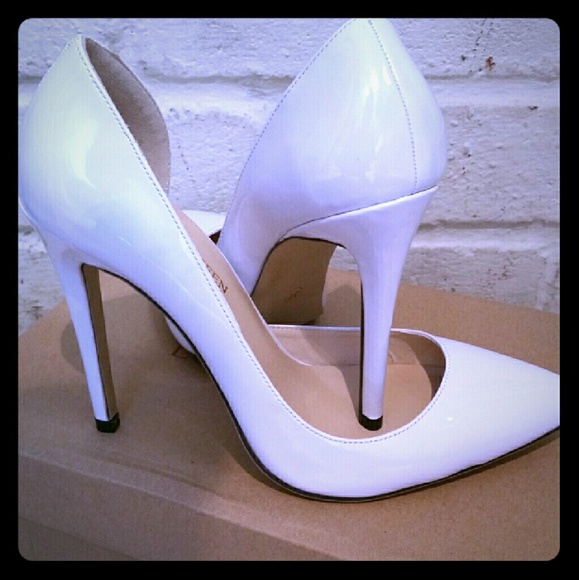 White size 7 heels