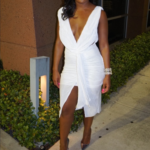 🚫🚫🚫SOLD- White missguided midi dress - Picture 1 of 3