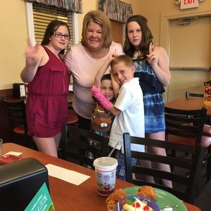 Meet your Posher, Debbie