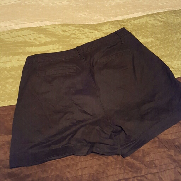 Shorts - Picture 2 of 2