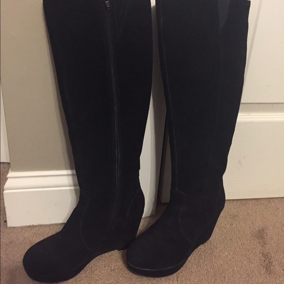 Steve Madden suede boots