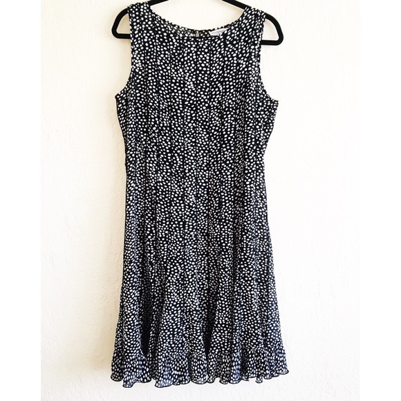 Jessica Howard Black & White Print Dress