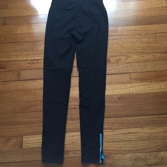 hollister high rise leggings (I ACCEPT OFFERS) - Picture 4 of 4